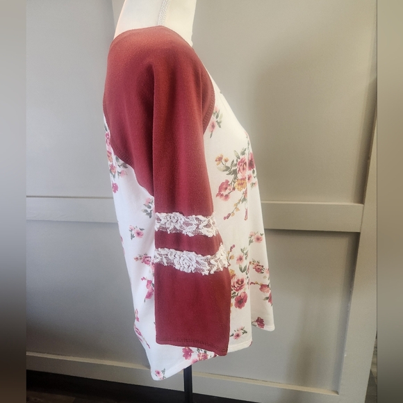 Moa Moa High-Low Top With 3/4 Length Sleeves. Size XL. - Picture 5 of 8